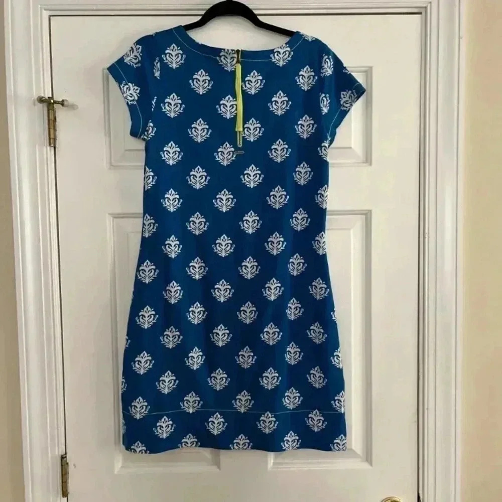 Hatley Nellie Dress with fleur de lis pattern size M - Picture 5 of 9